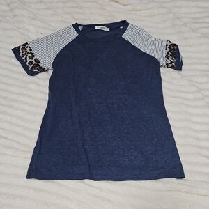 Blue Raglan T-Shirt with Leopard Print Sleeves